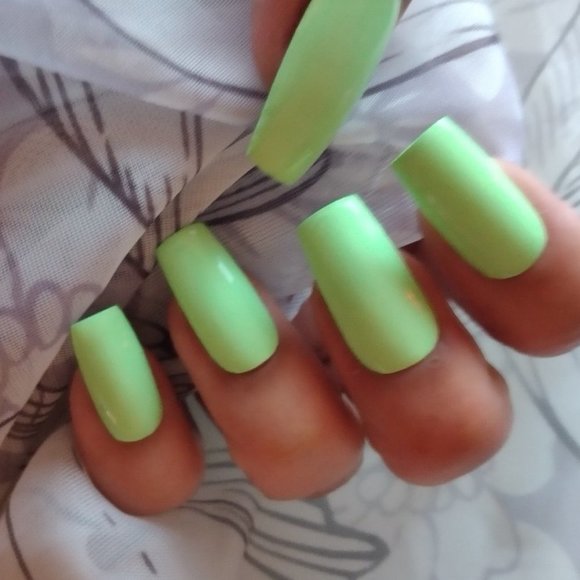 Neon Mint Green press on nails fake nails pPN69 - Picture 2 of 5